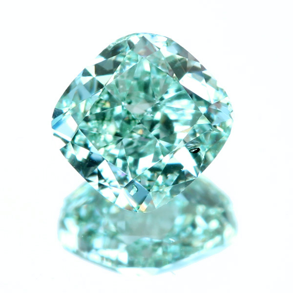 0.055ct F.INT.Y.GREEN,SI2,RD ダイヤモンドルース彩度の高いインテンスの色のり