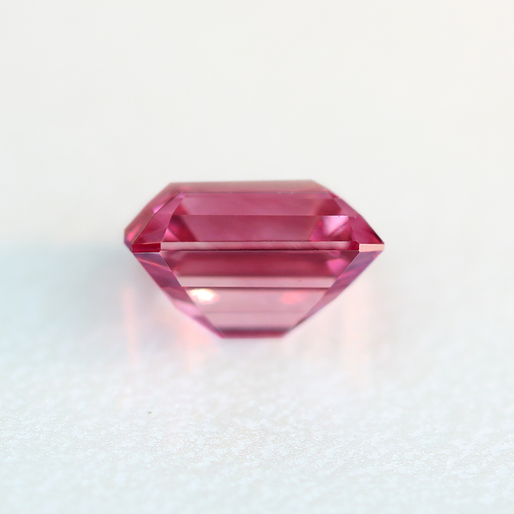 ピンクダイヤモンド　pinkdiamond カラーダイヤモンド　colordiamond 